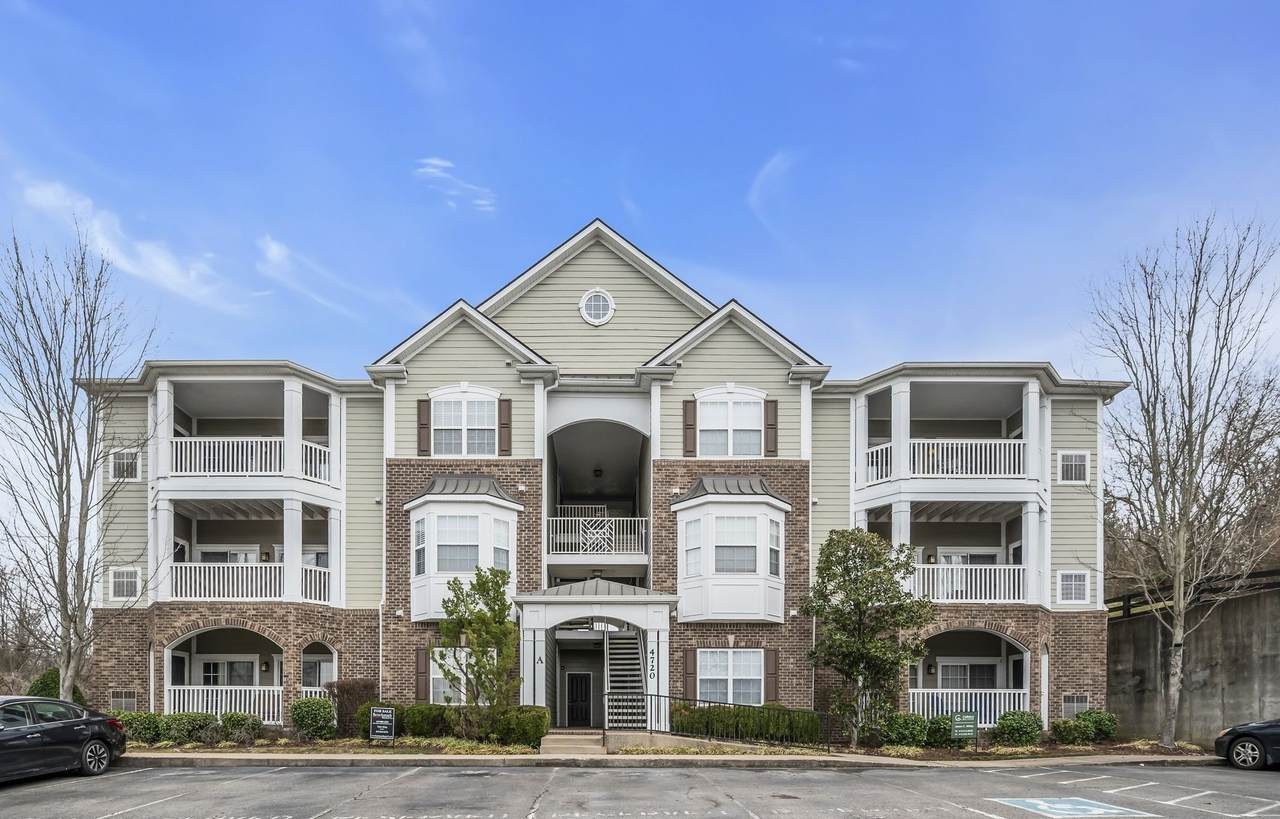 4720 Brighton Village Dr - Photo 1