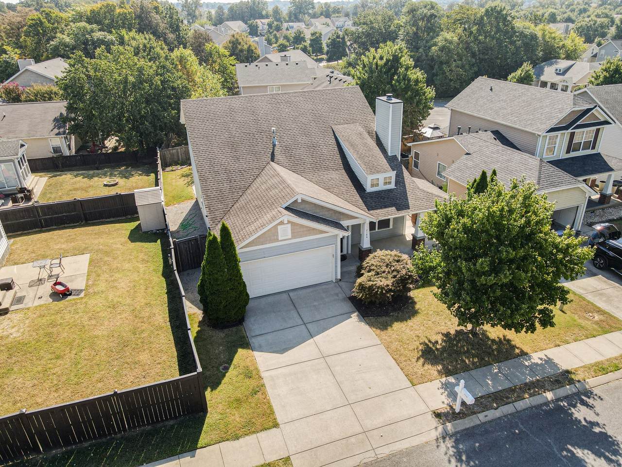 2146 Erin Ln - Photo 1