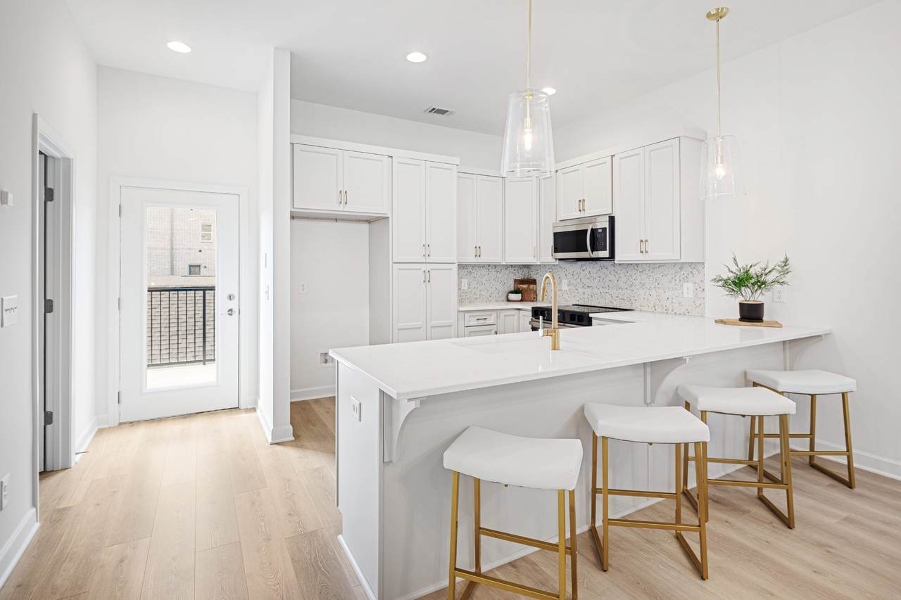 365B Wellows Chase - Photo 1