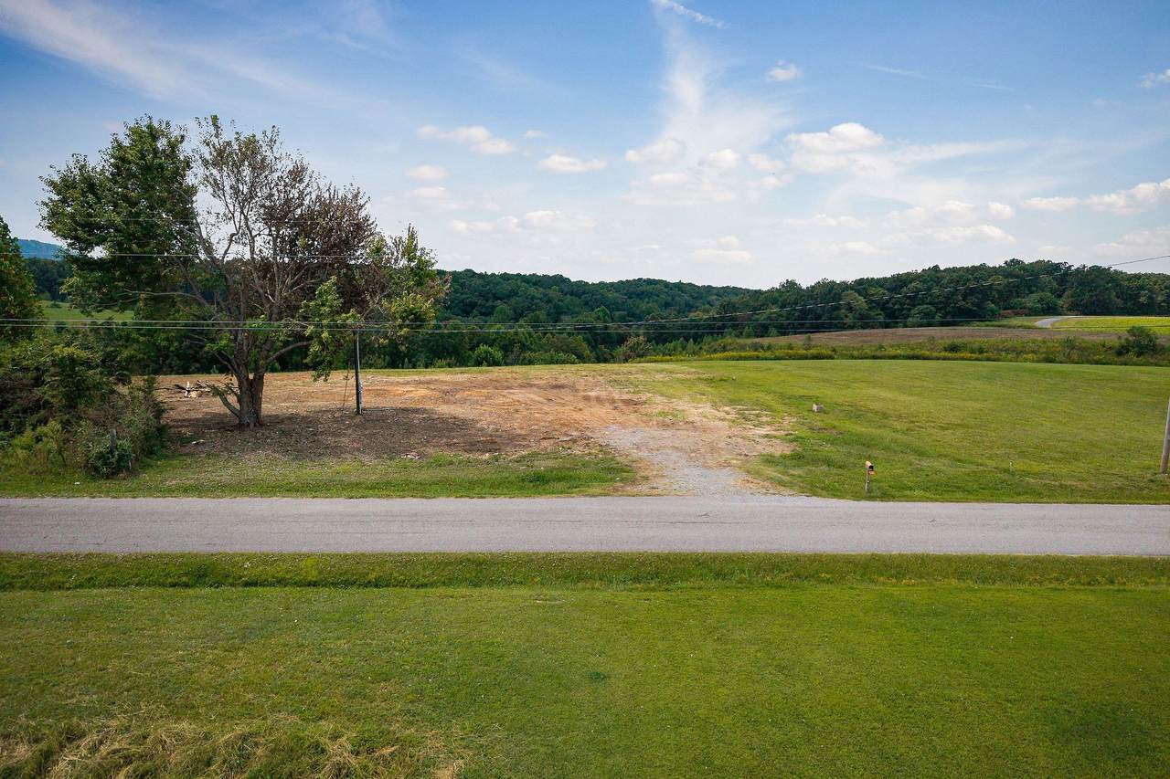 3021 Pea Ridge Rd - Photo 1