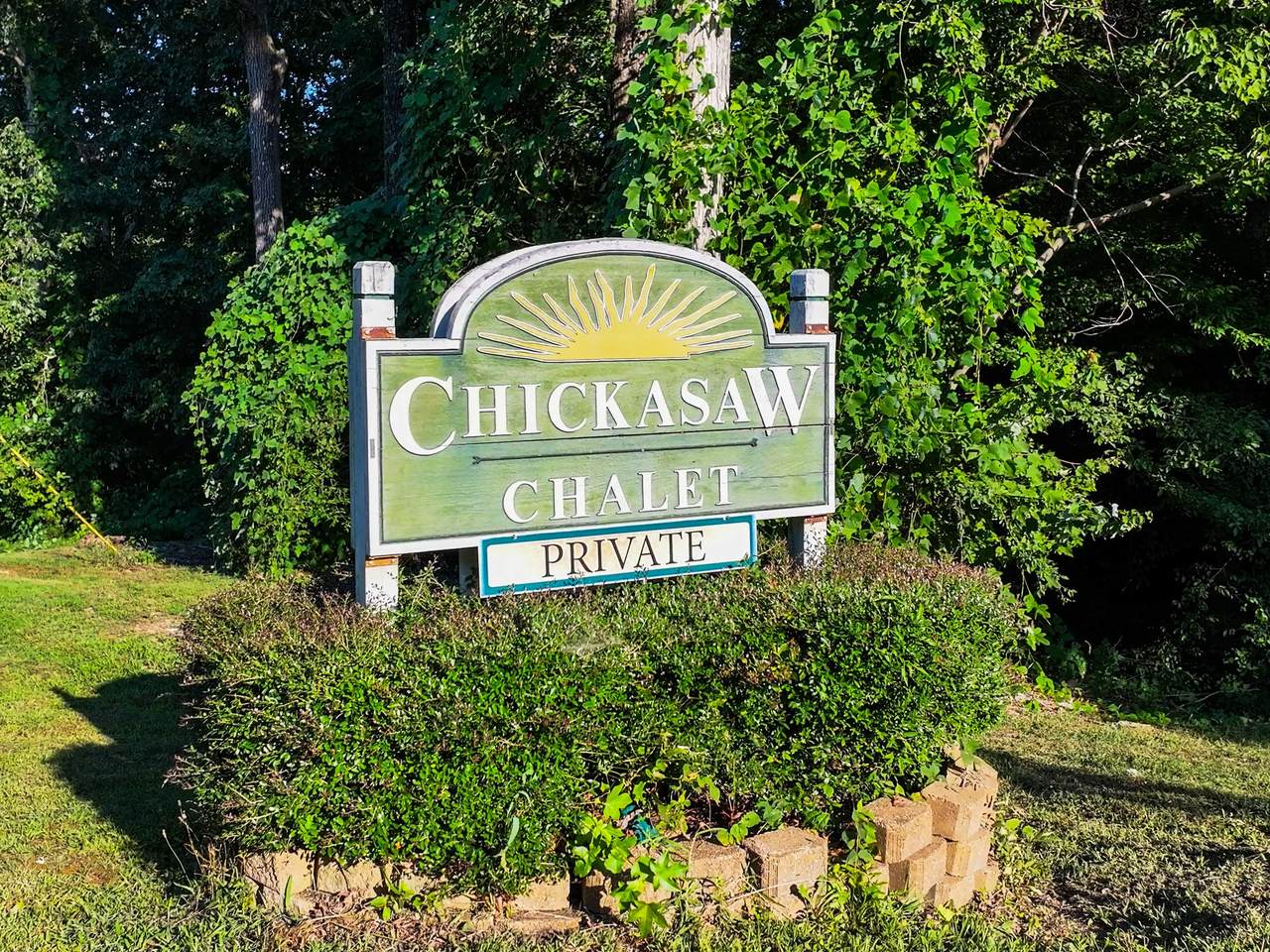 115 Chalet Ln - Photo 1