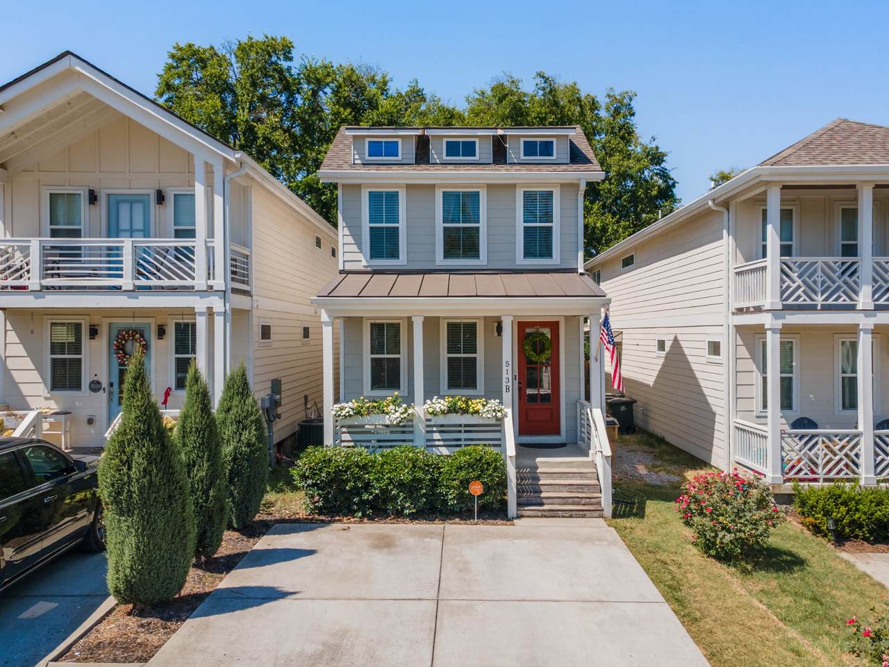 513B Eastboro Dr - Photo 1