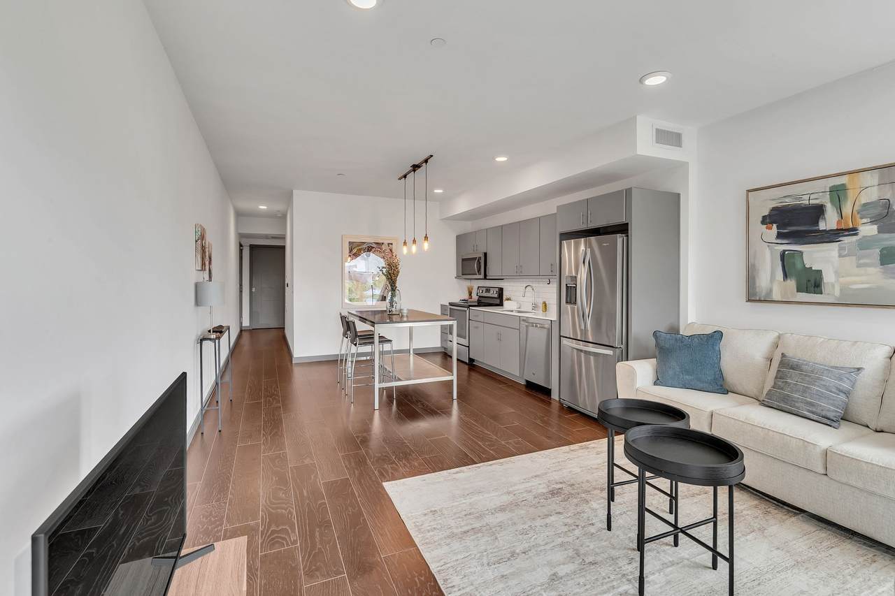 400 Herron Dr - Photo 1