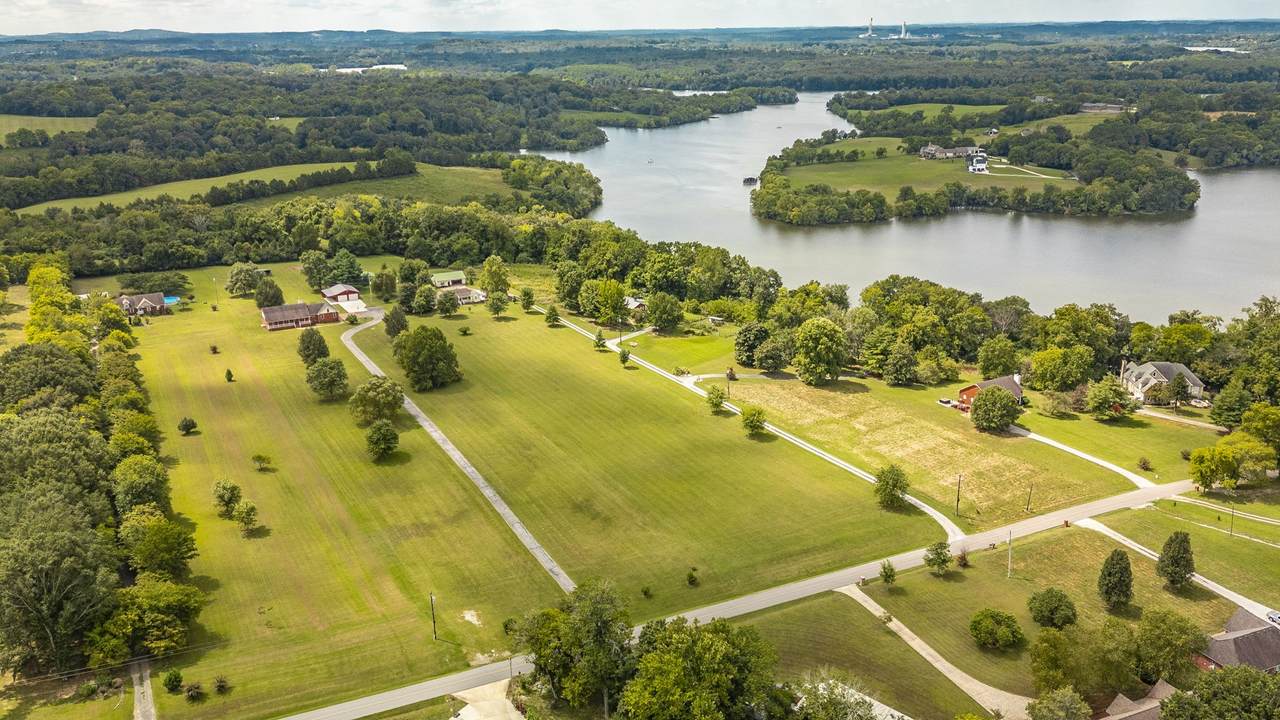 117 E Robertson Rd - Photo 1