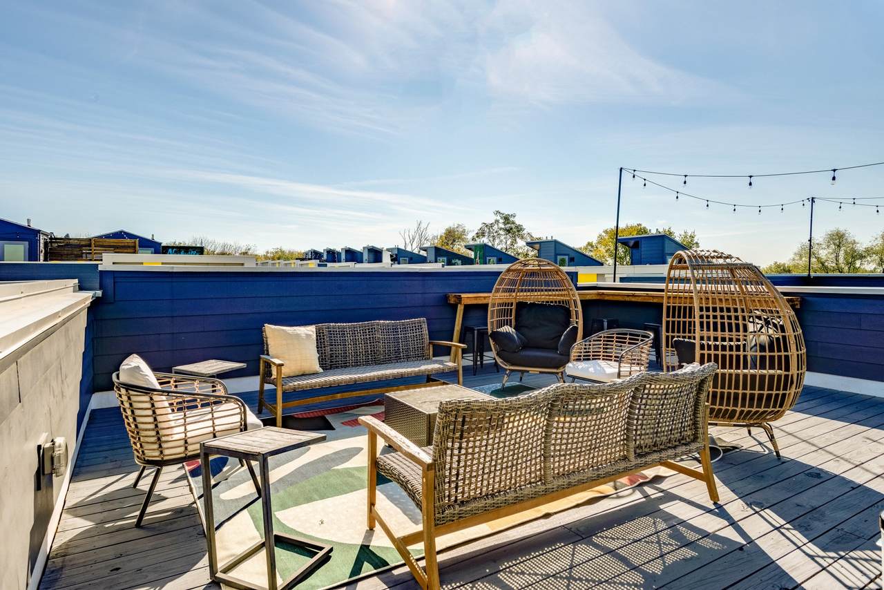 1112 Harmony Way - Photo 1