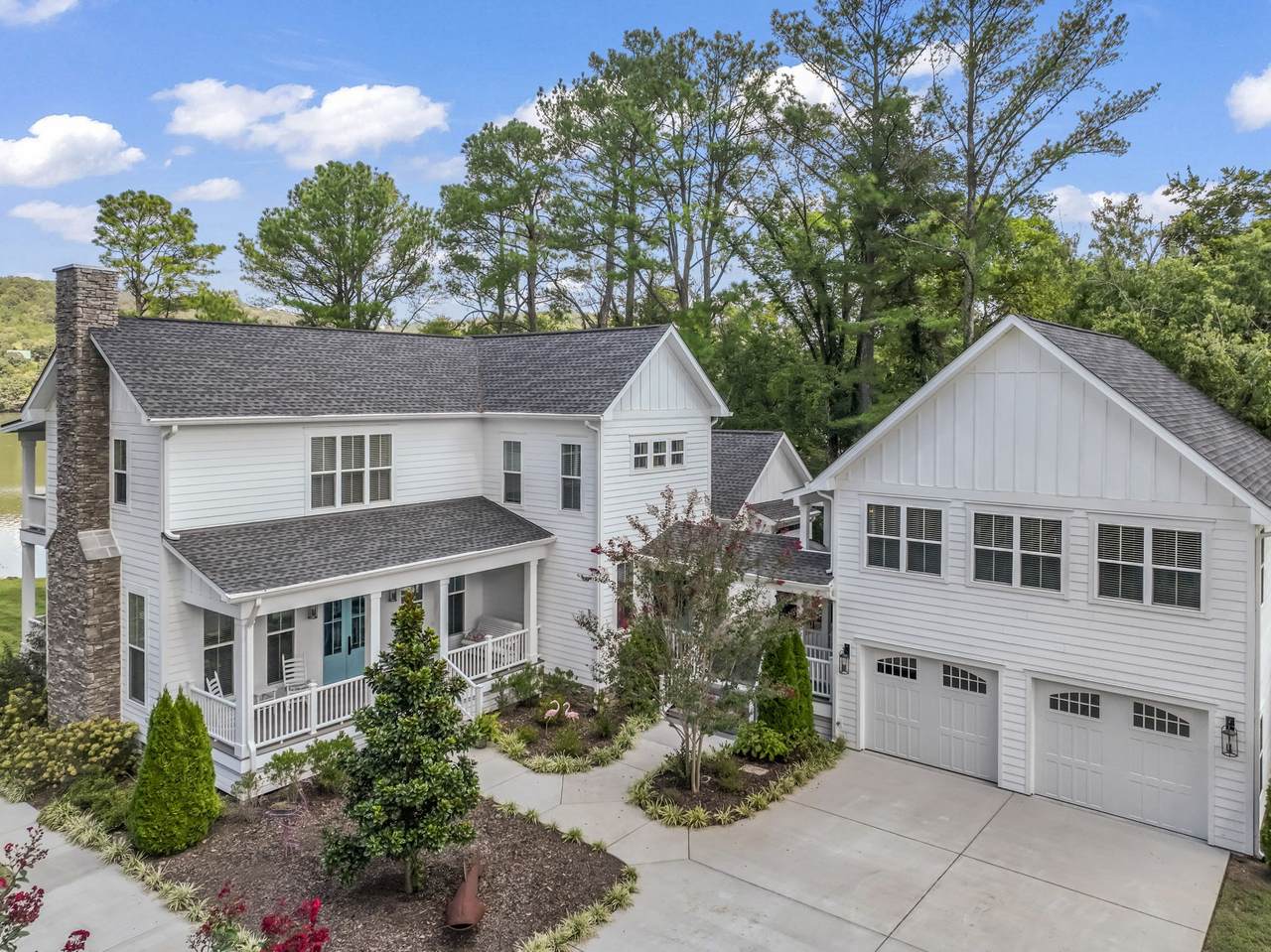 205 Clover St - Photo 1