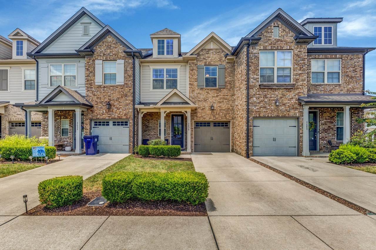 2636 Wellesley Square Dr - Photo 1