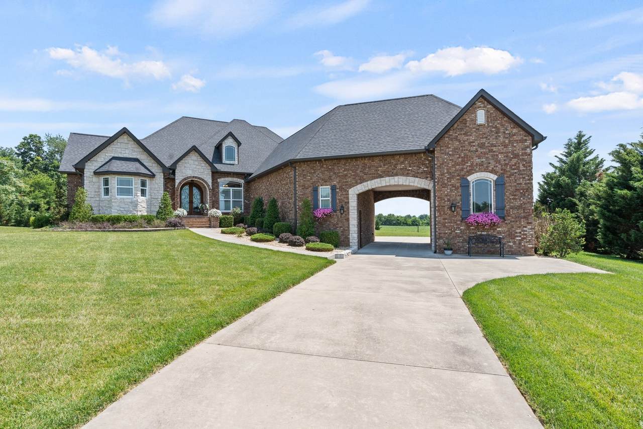 494 Cascade Dr - Photo 1