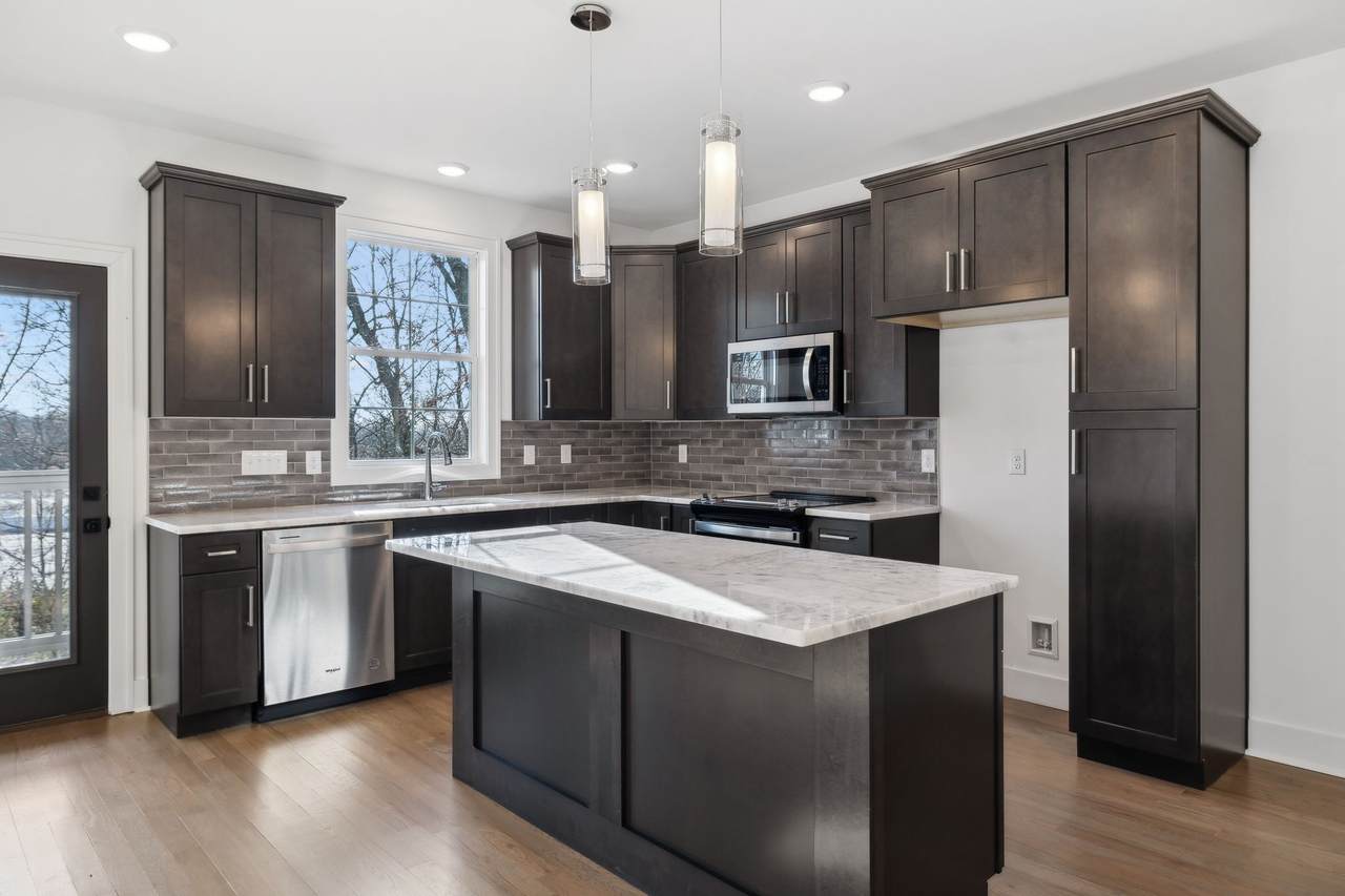 2109 Chadwell Retreat Dr - Photo 1