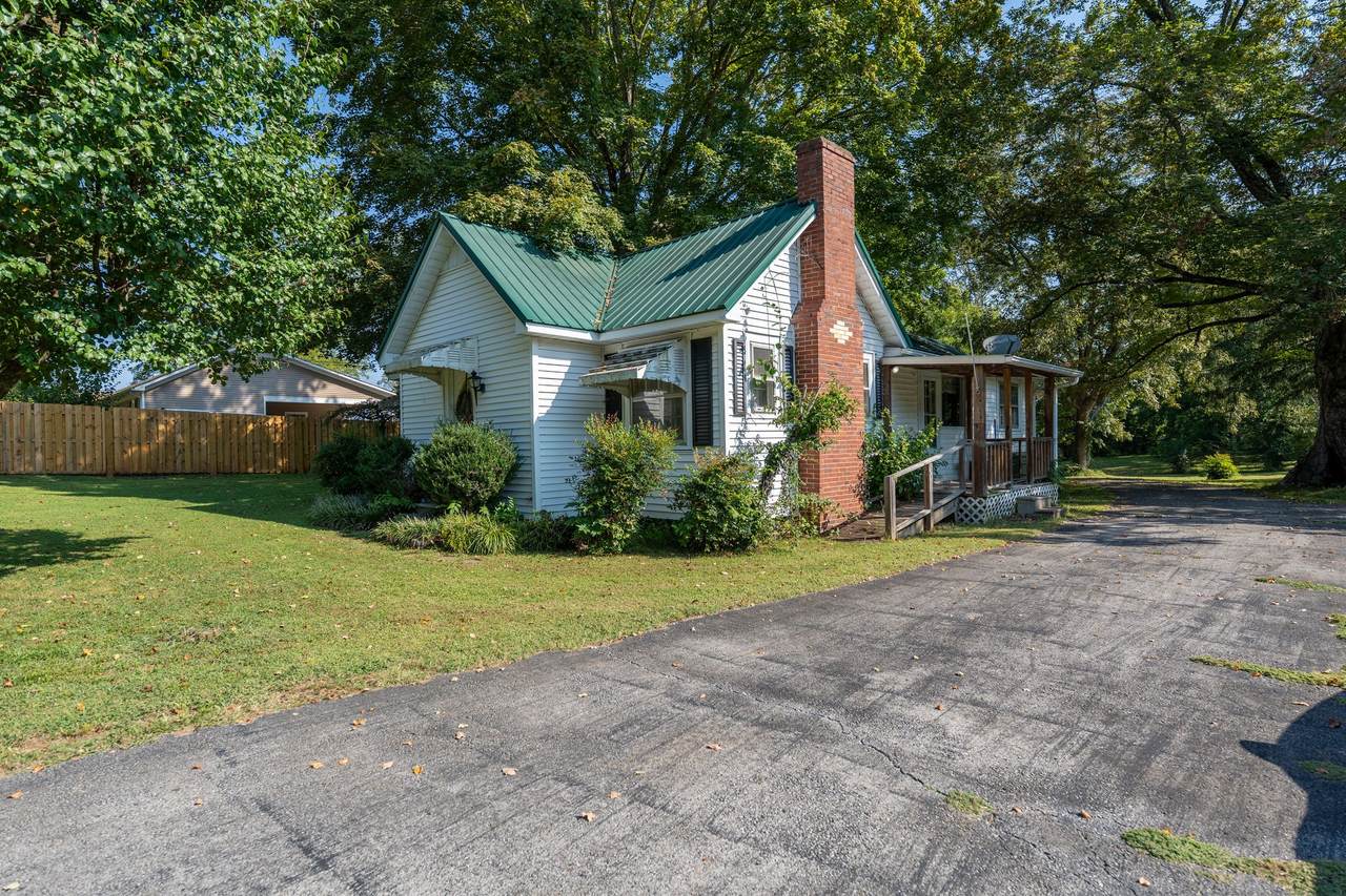 2010 W Gaines St - Photo 1