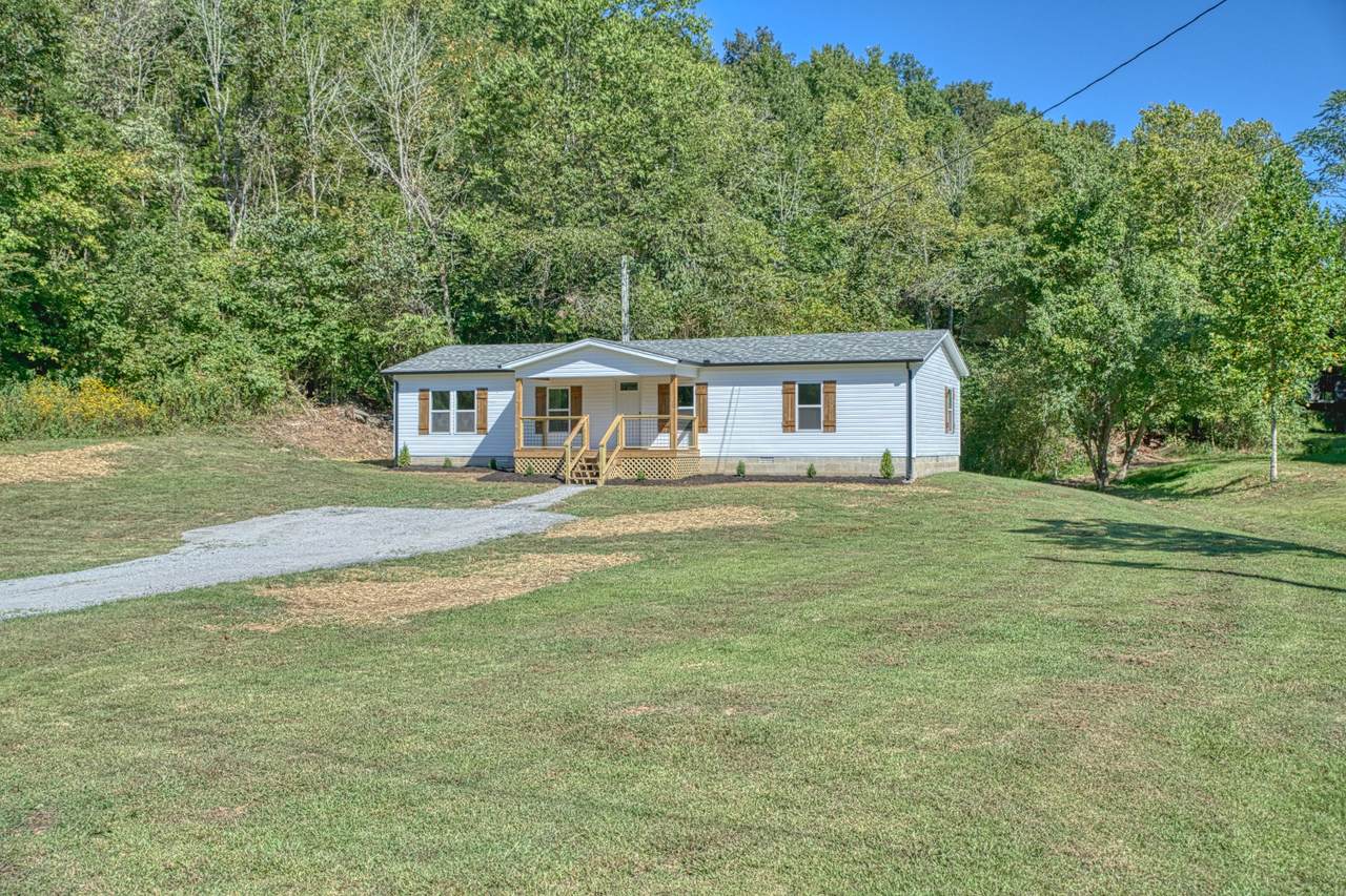 2204 Wartrace Hwy - Photo 1