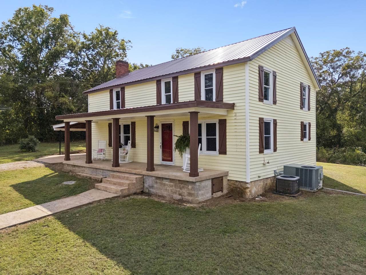 1954 Hidden Hills Rd - Photo 1