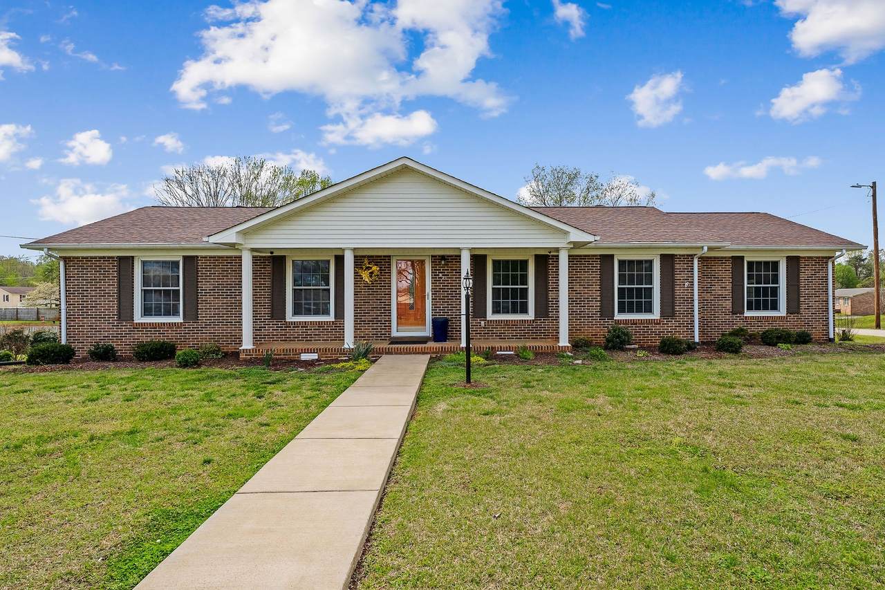 132 Crestview Dr - Photo 1