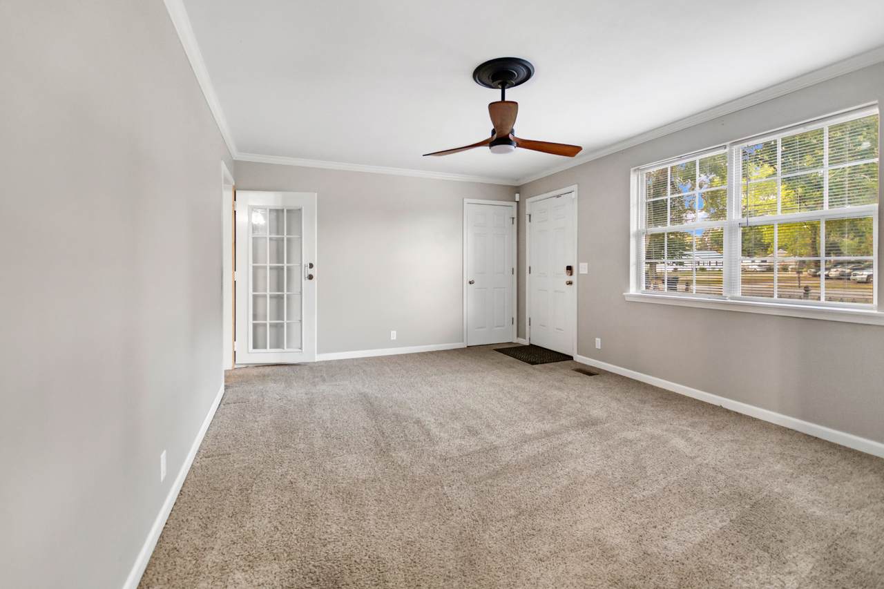 374 Treeland Dr - Photo 1