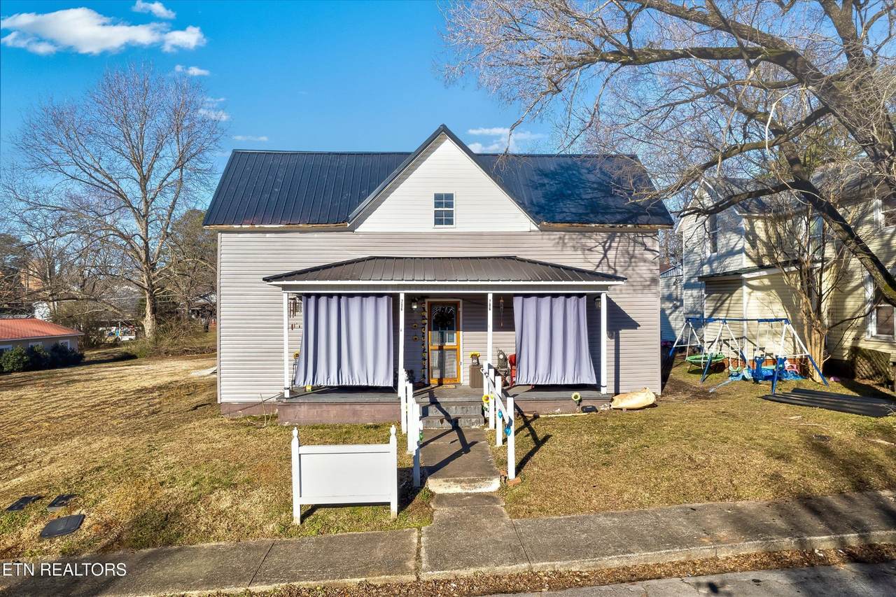 706 Washington Ave - Photo 1