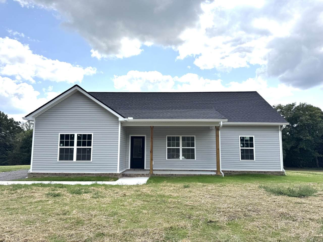382 Underhill Rd - Photo 1