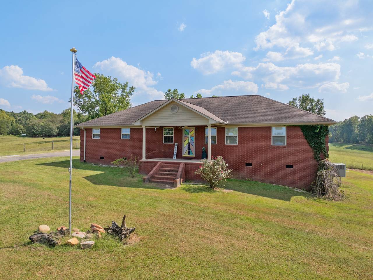 1354 Brandon Rd - Photo 1