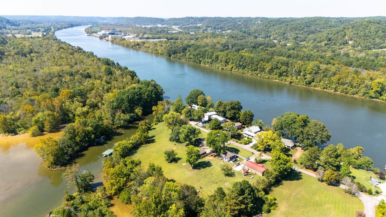 1105 Goose Bay Rd - Photo 1