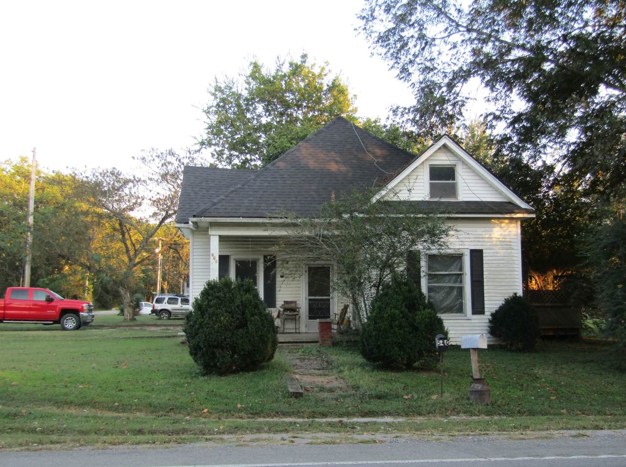https://bt-photos.global.ssl.fastly.net/nashville/1280_boomver_1_RTC2998454-1.jpg