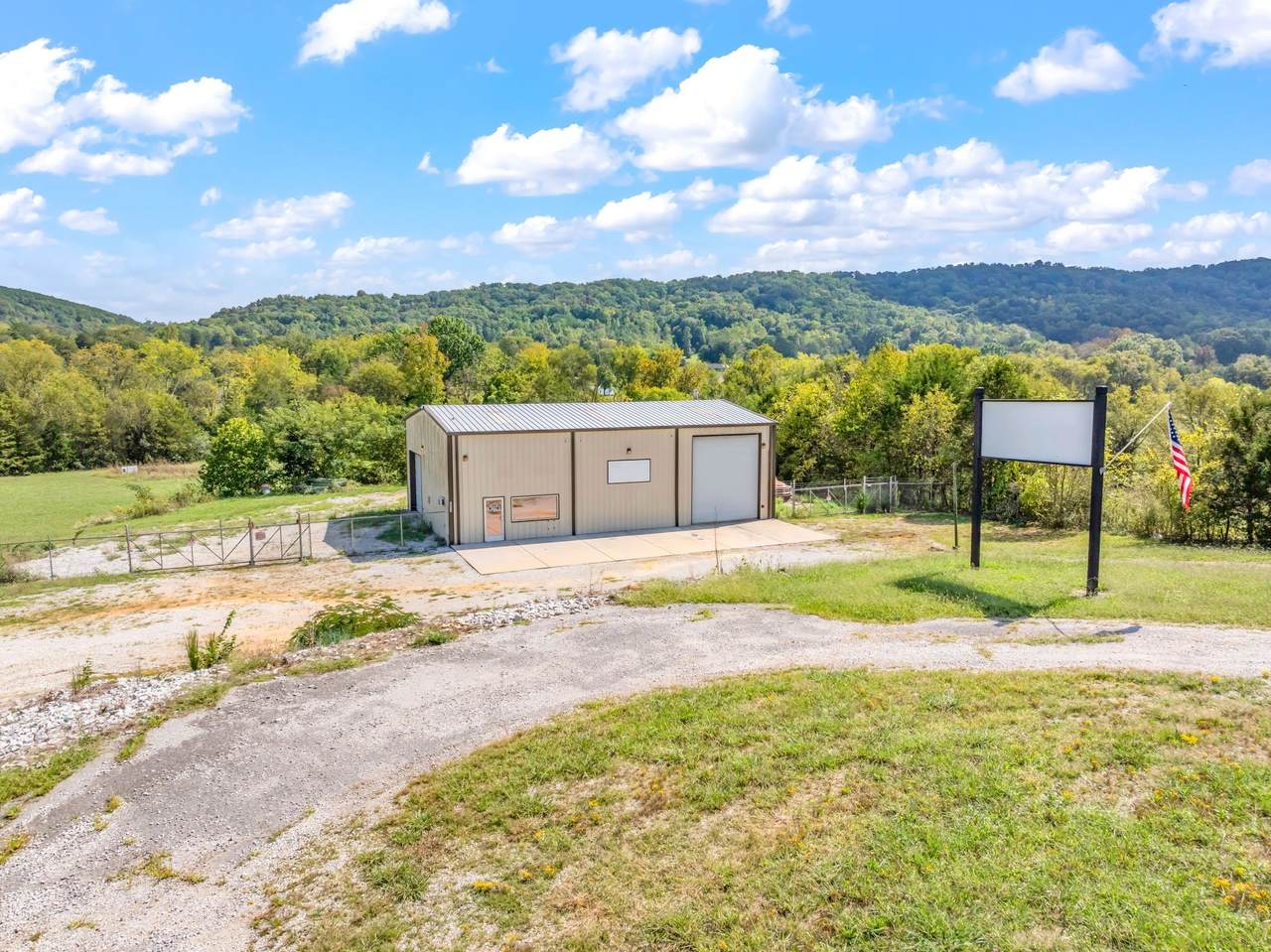 3411 Decatur Hwy - Photo 1