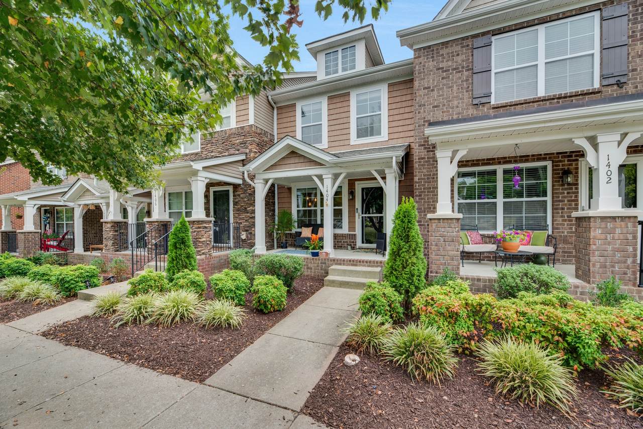 1404 Riverbrook Dr - Photo 1