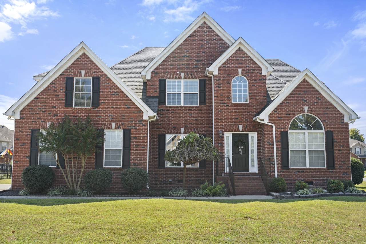 3245 Genoa Dr - Photo 1