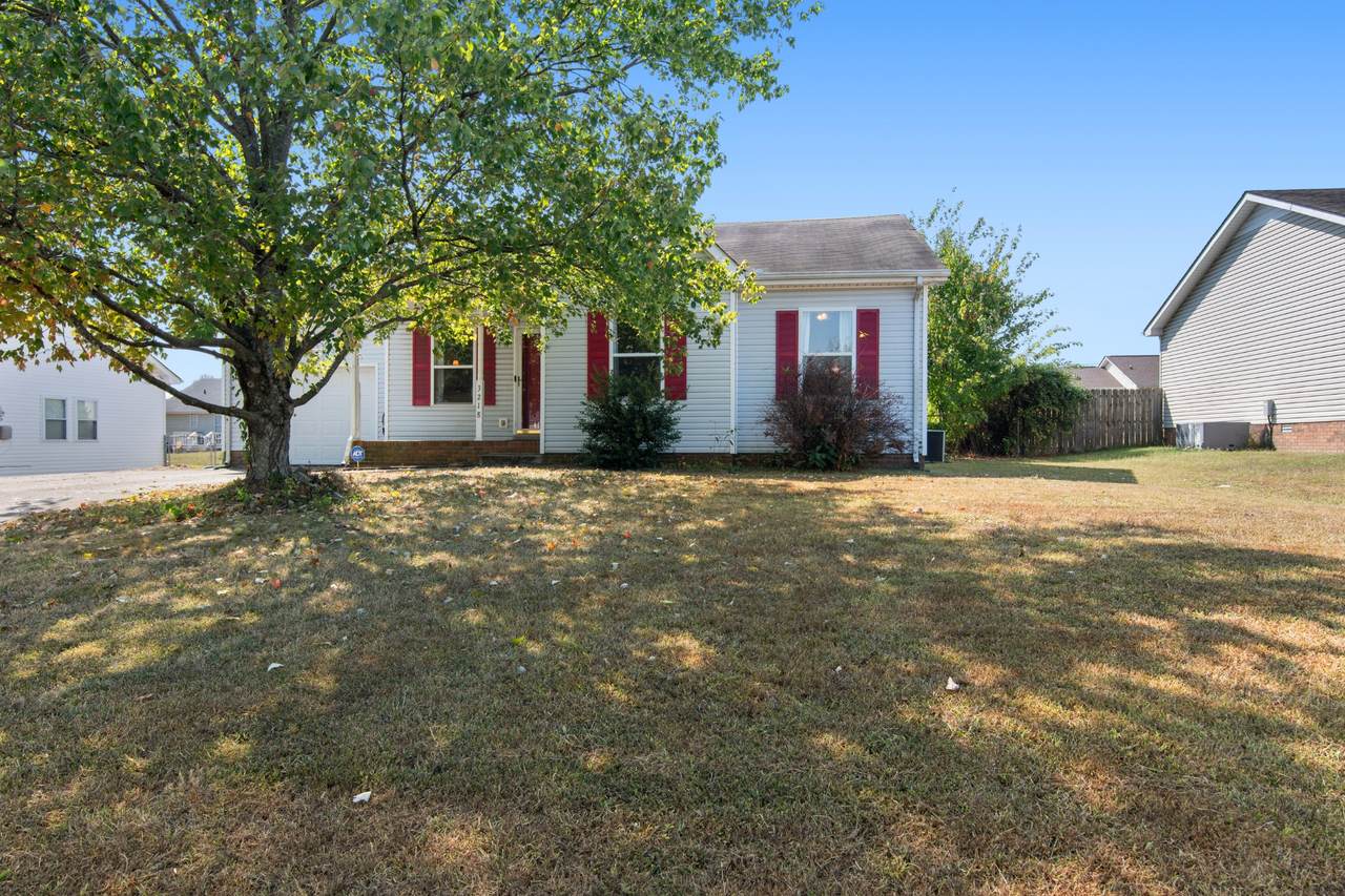 3218 N Senseney Cir - Photo 1