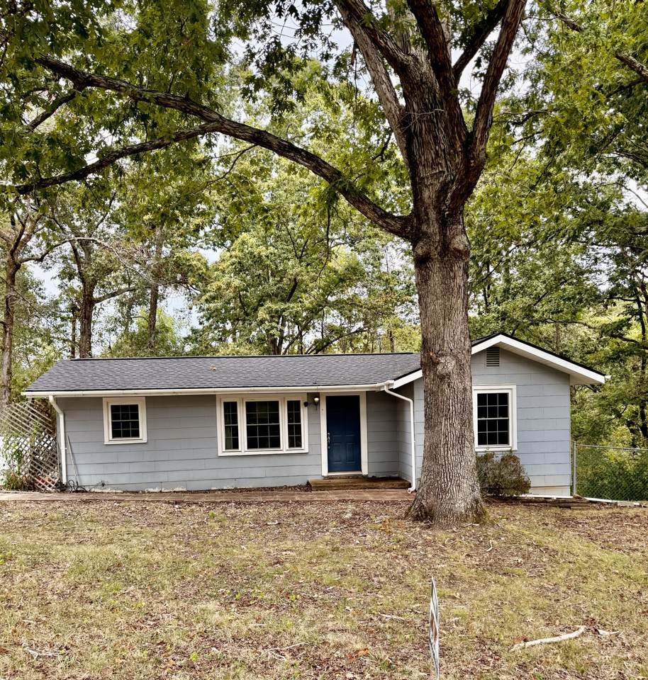 107 W End Dr - Photo 1