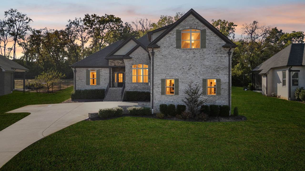 151 Enoch Way - Photo 1