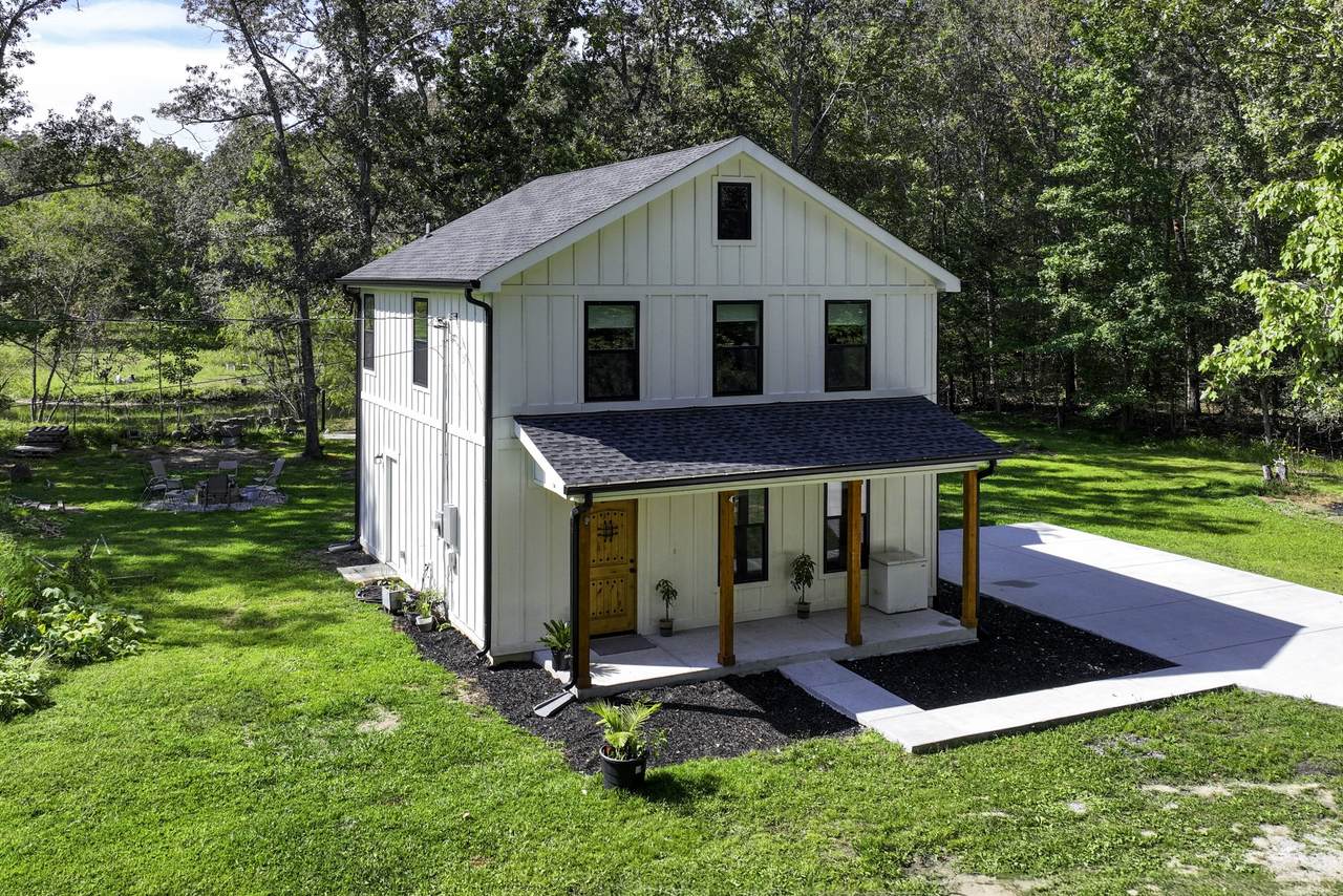 559 Geneva Boynton Rd - Photo 1