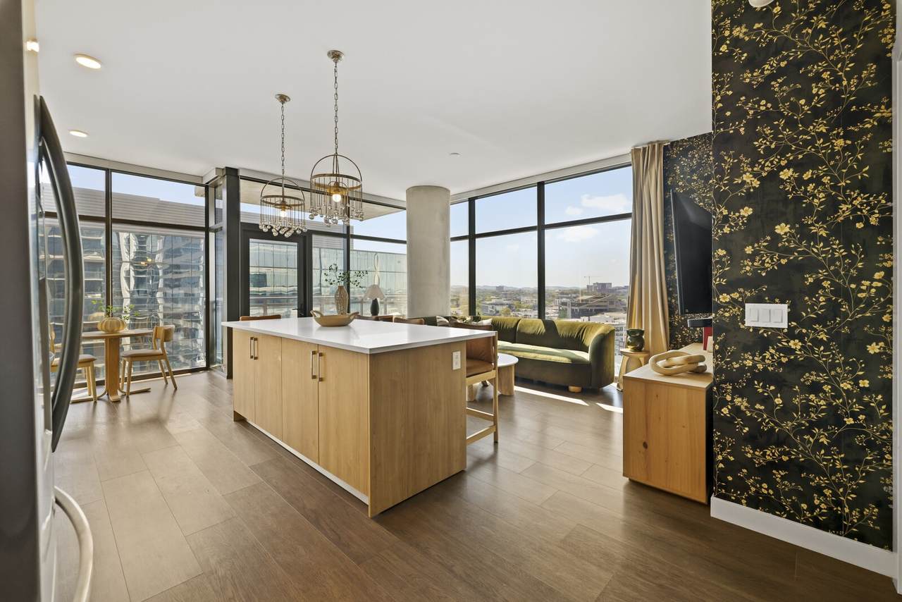 1212 Demonbreun St - Photo 1