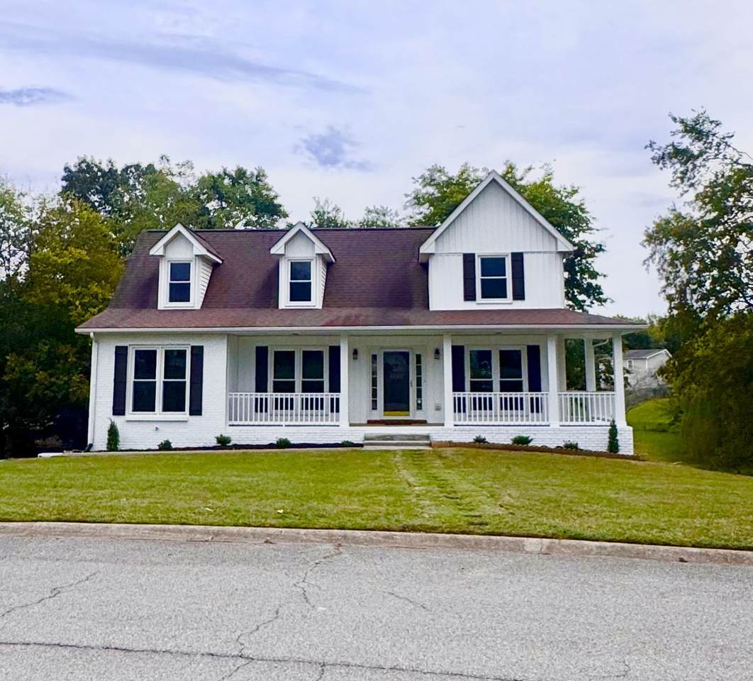 880 S Ridge Trl - Photo 1