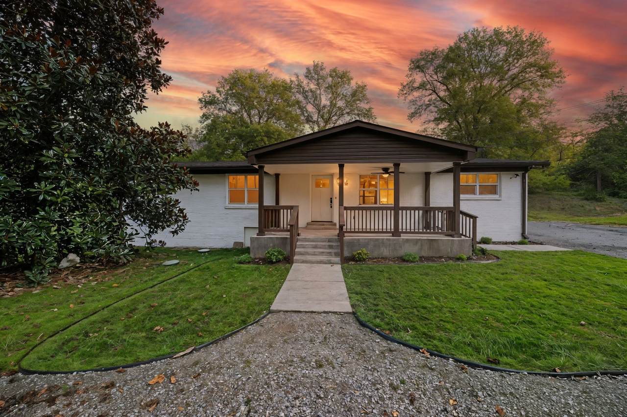 2717 Williamsport Pike - Photo 1