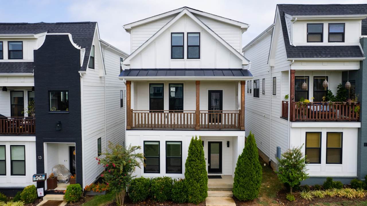 530 Edwin St - Photo 1