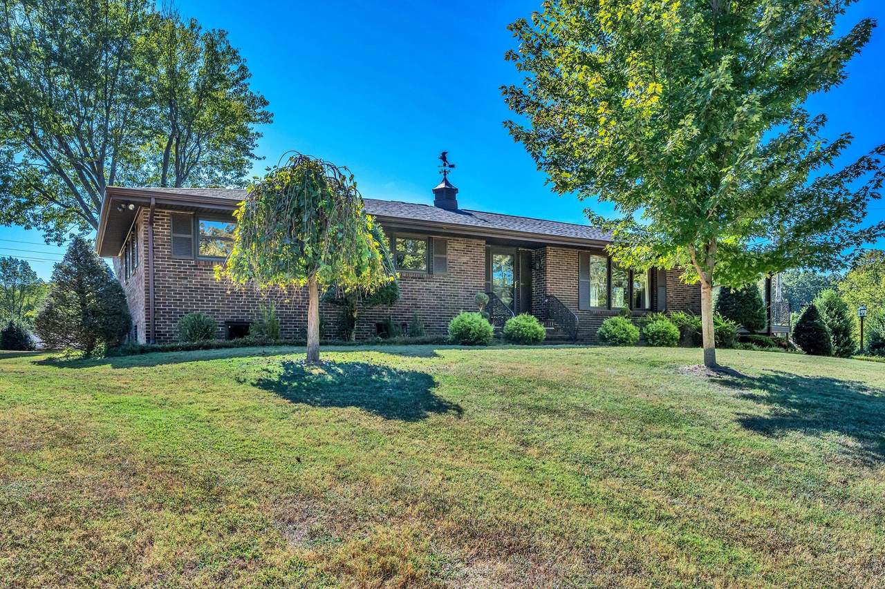 104 Lake Circle Dr - Photo 1