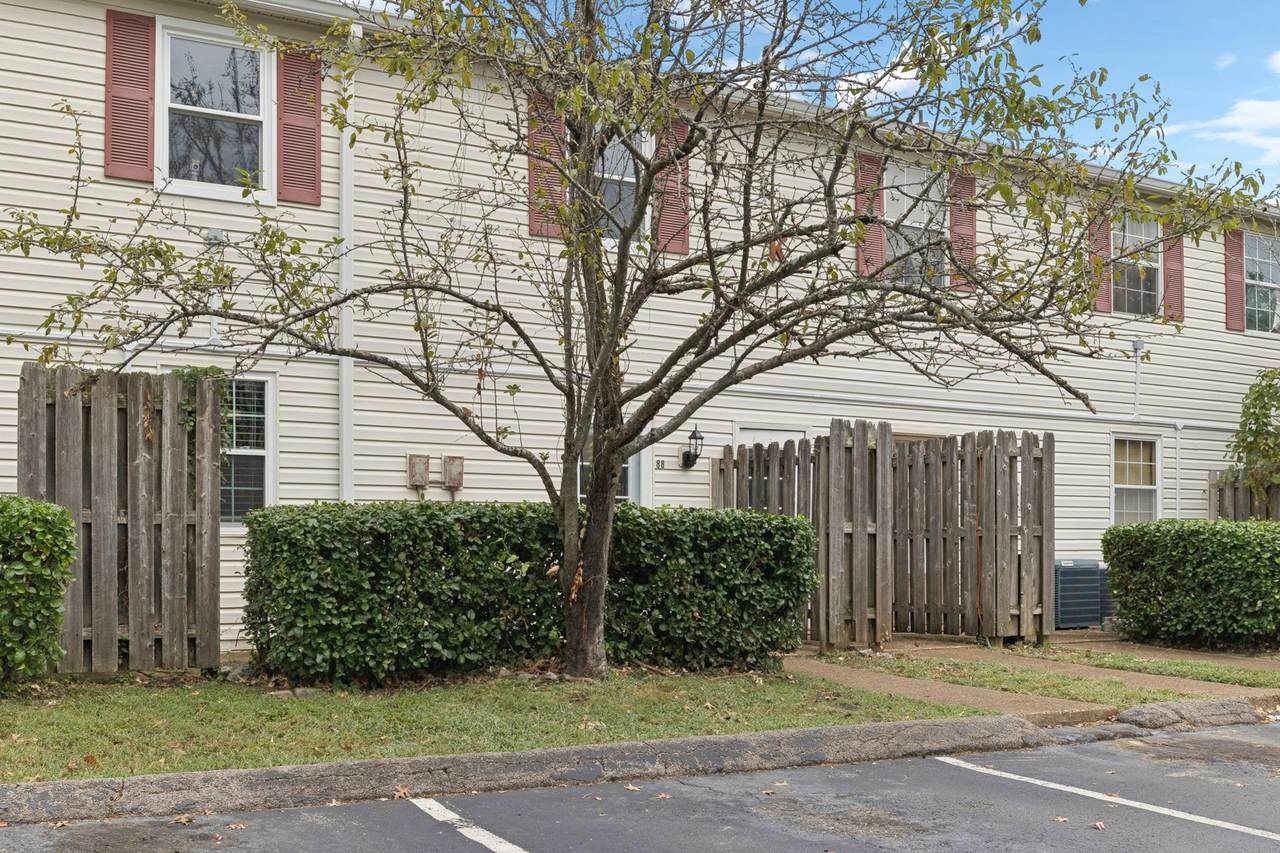 https://bt-photos.global.ssl.fastly.net/nashville/1280_boomver_1_RTC3002171-1.jpg