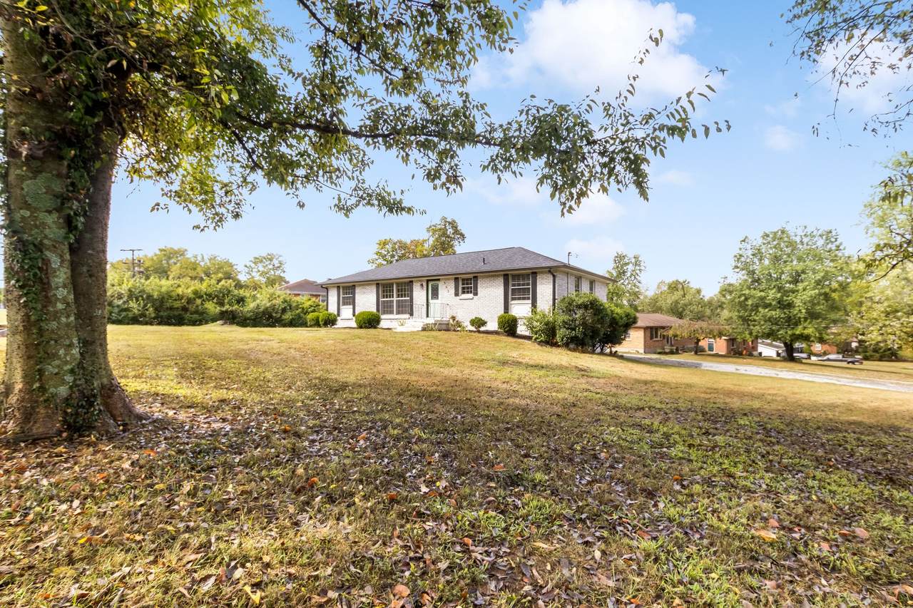 562 Walton Ferry Rd - Photo 1