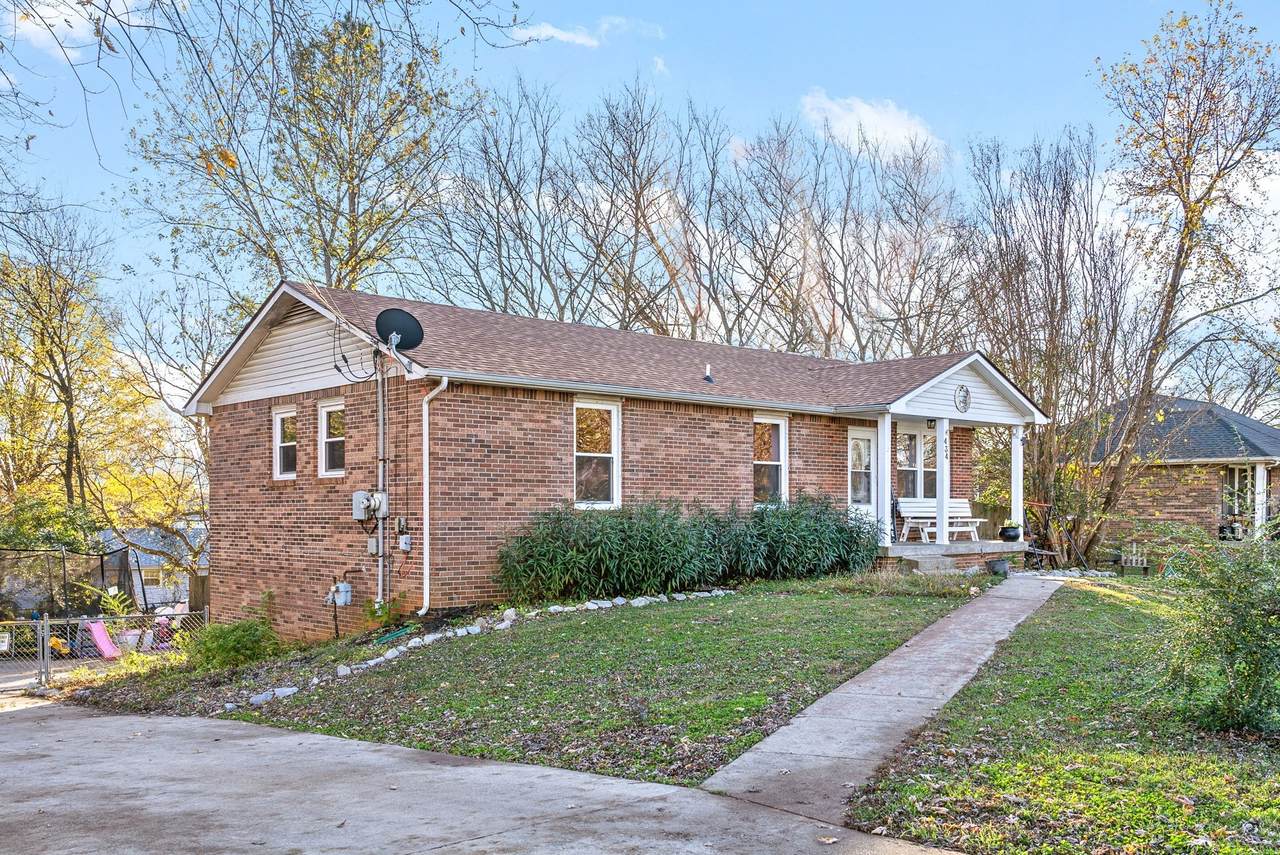 434 Bluff Dr - Photo 1