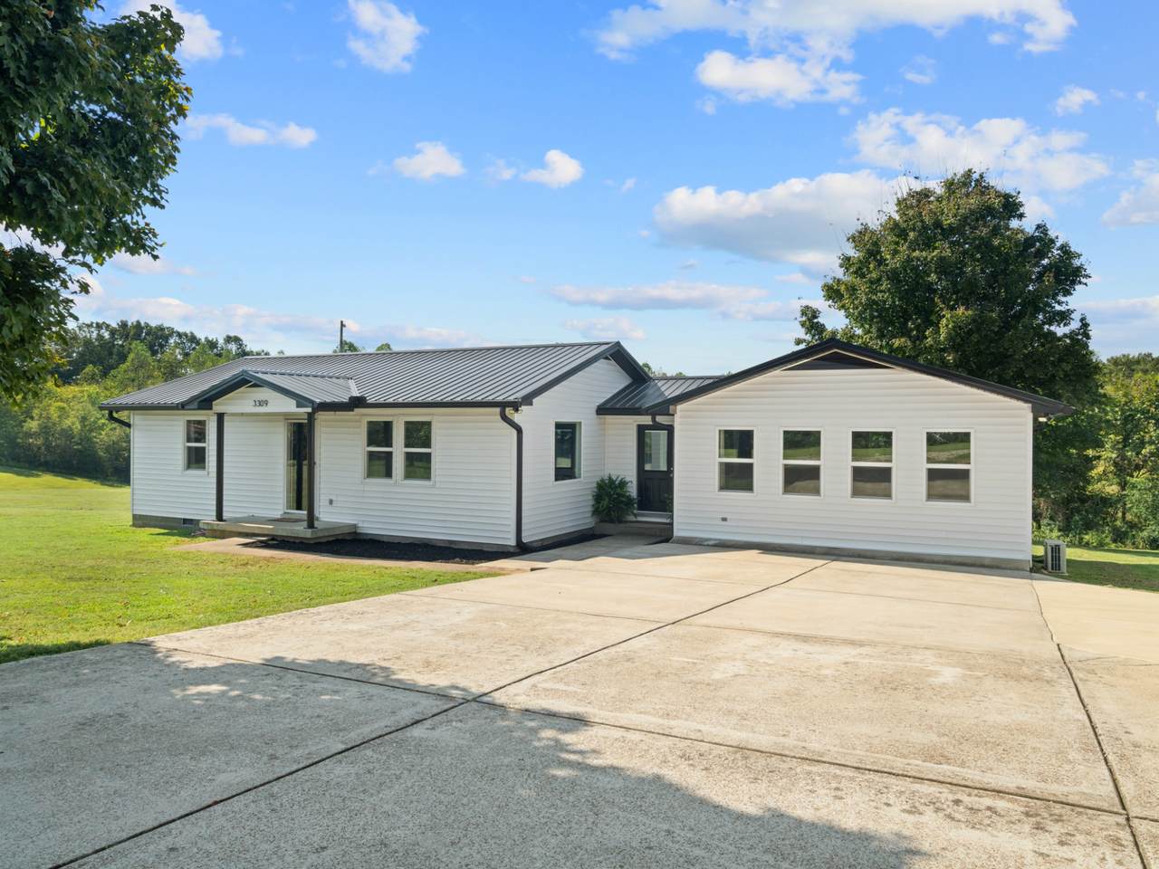 3309 Miller Ln - Photo 1