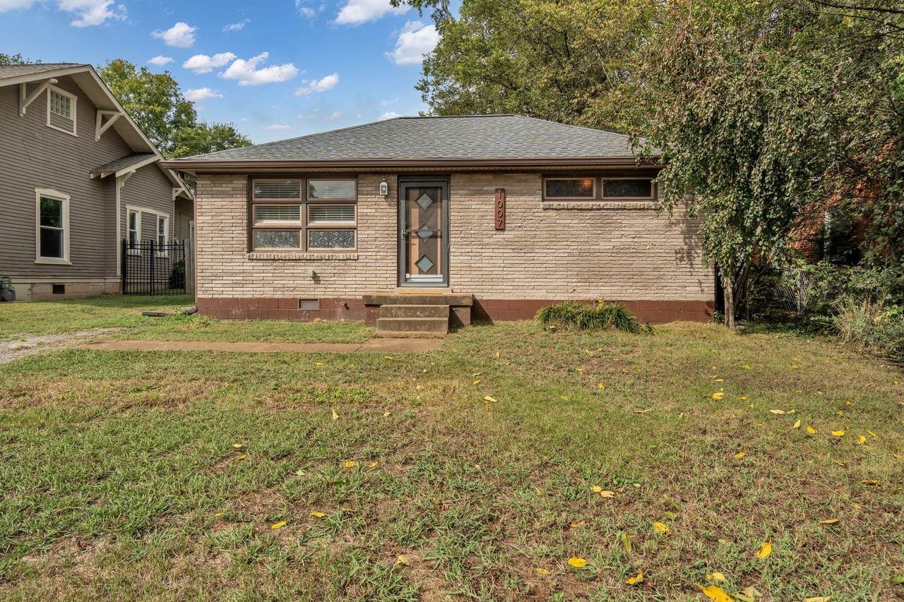 1007 Chicamauga Ave - Photo 1