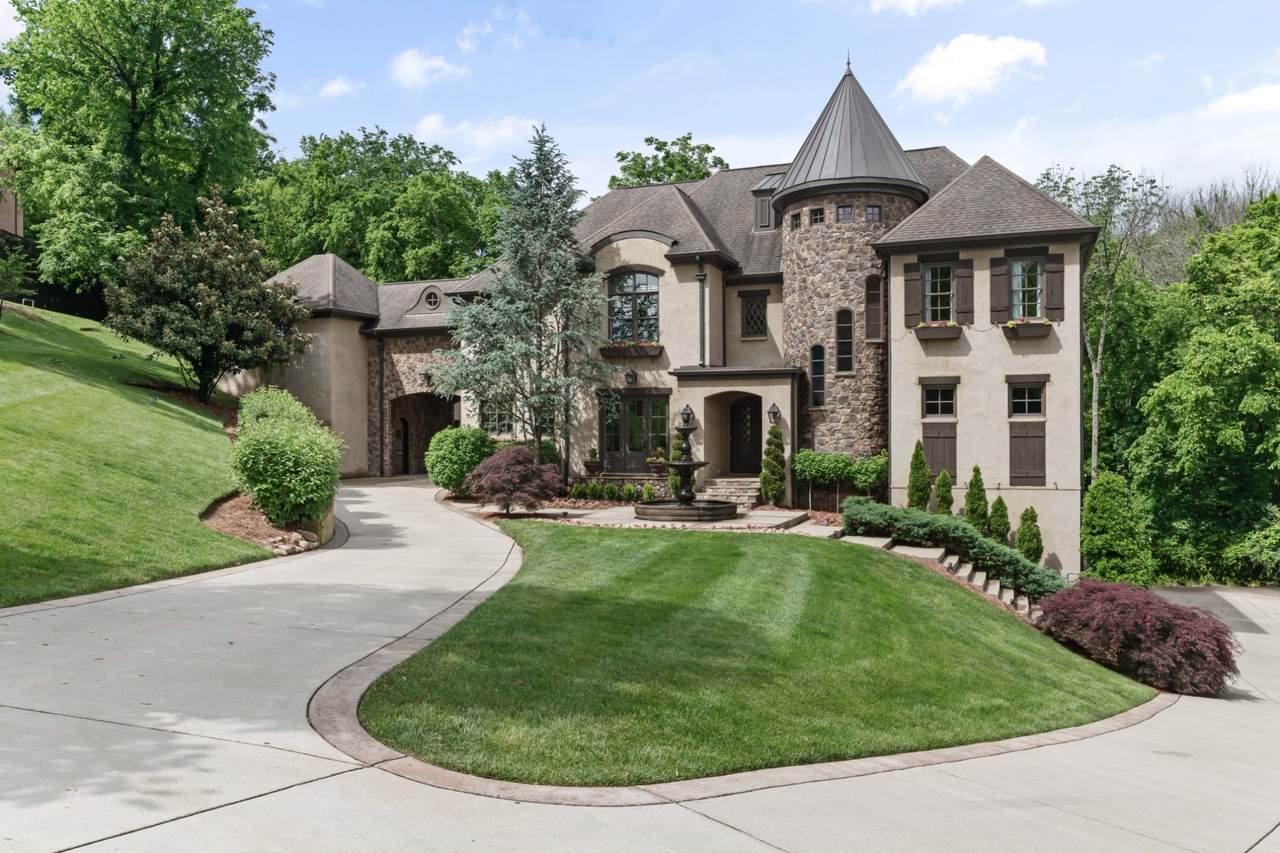 399 The Lady Of The Lake Lane - Photo 1