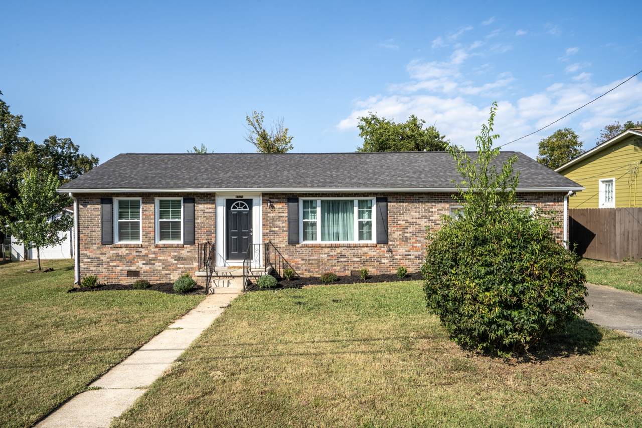 1505 Cove St - Photo 1