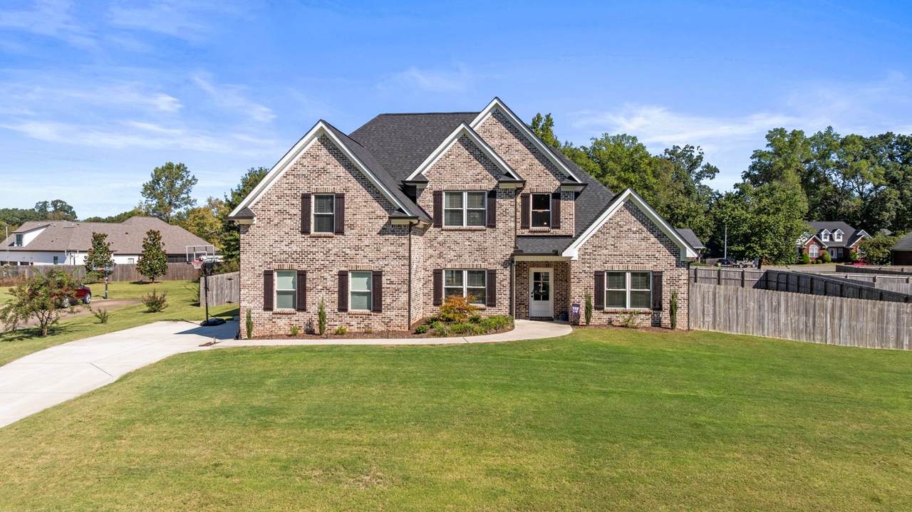 27 Hancock Rd - Photo 1