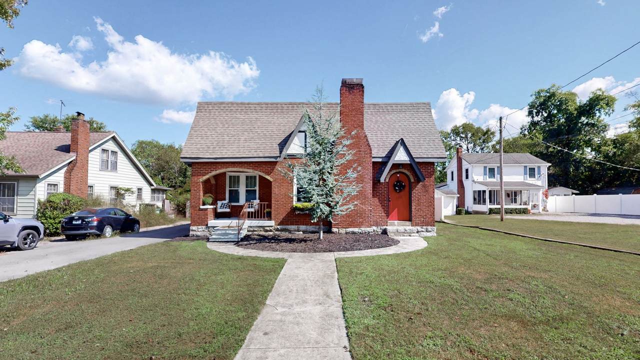 123 N Hatton Ave - Photo 1