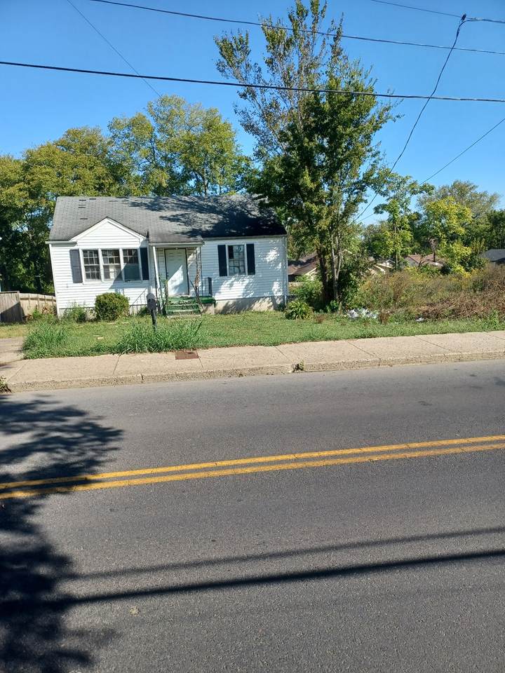 2906 Clifton Ave - Photo 1