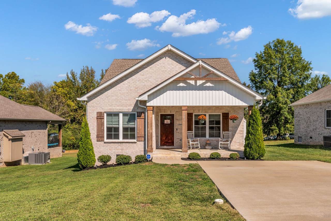 195 Julia Ann Ct - Photo 1