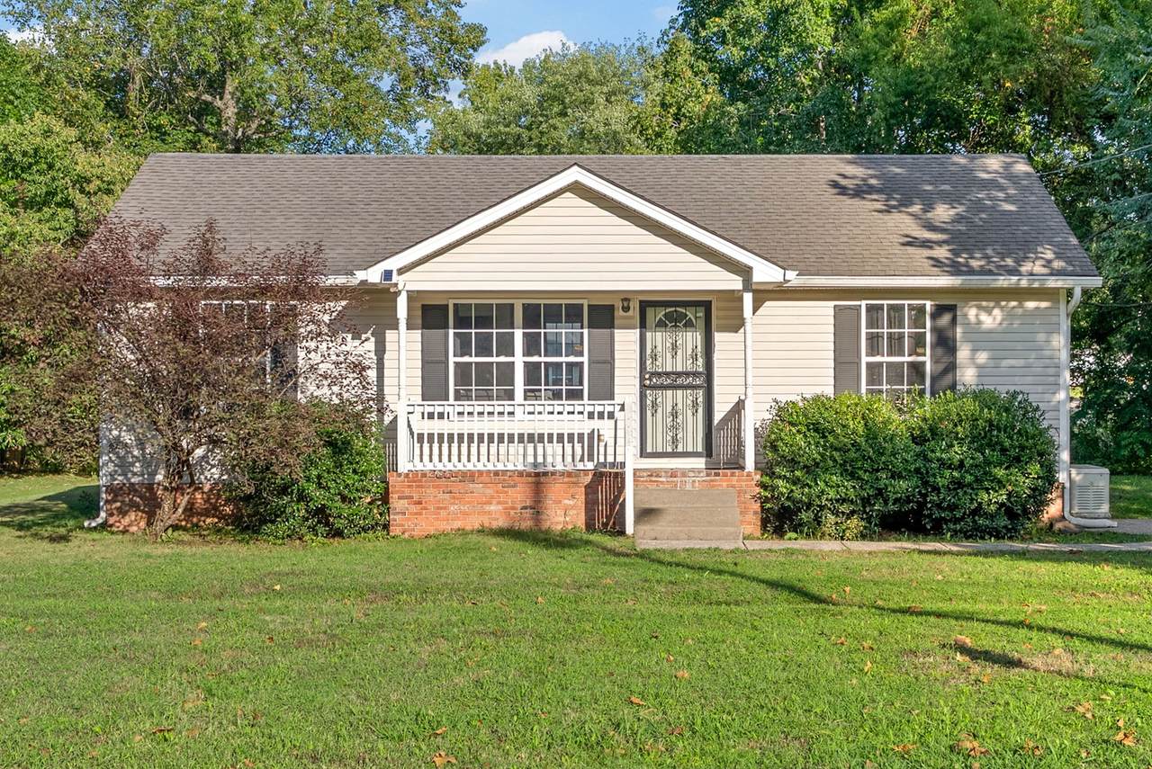 411 Buckeye Ln - Photo 1