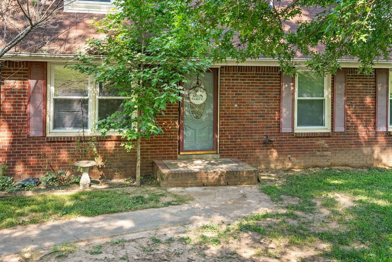 1849 Patricia Dr - Photo 1