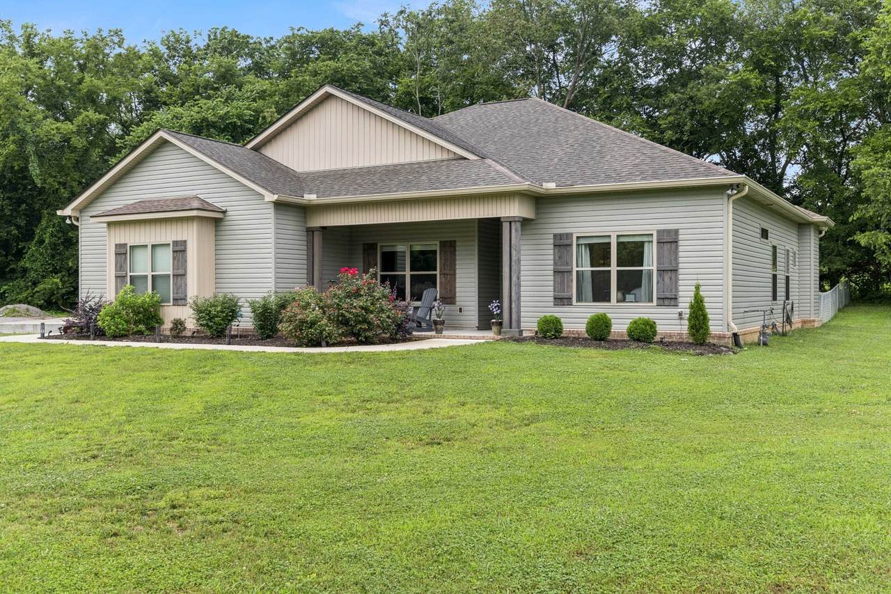 1908 Lucille St - Photo 1