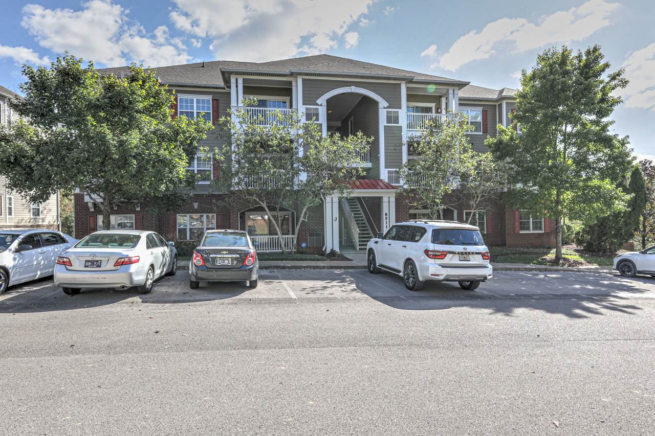 8511 Burnham Ln - Photo 1